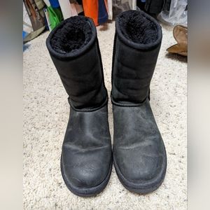 Black UGG Classic Short Boots size 8